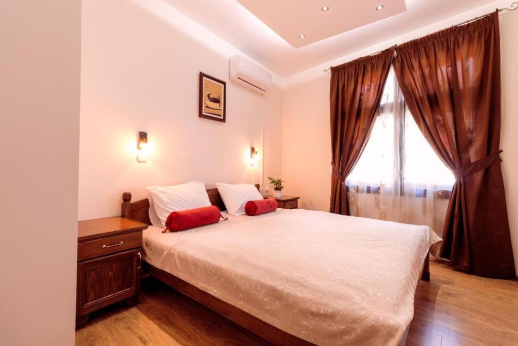Downtown Rooms Ni Eksteriør billede